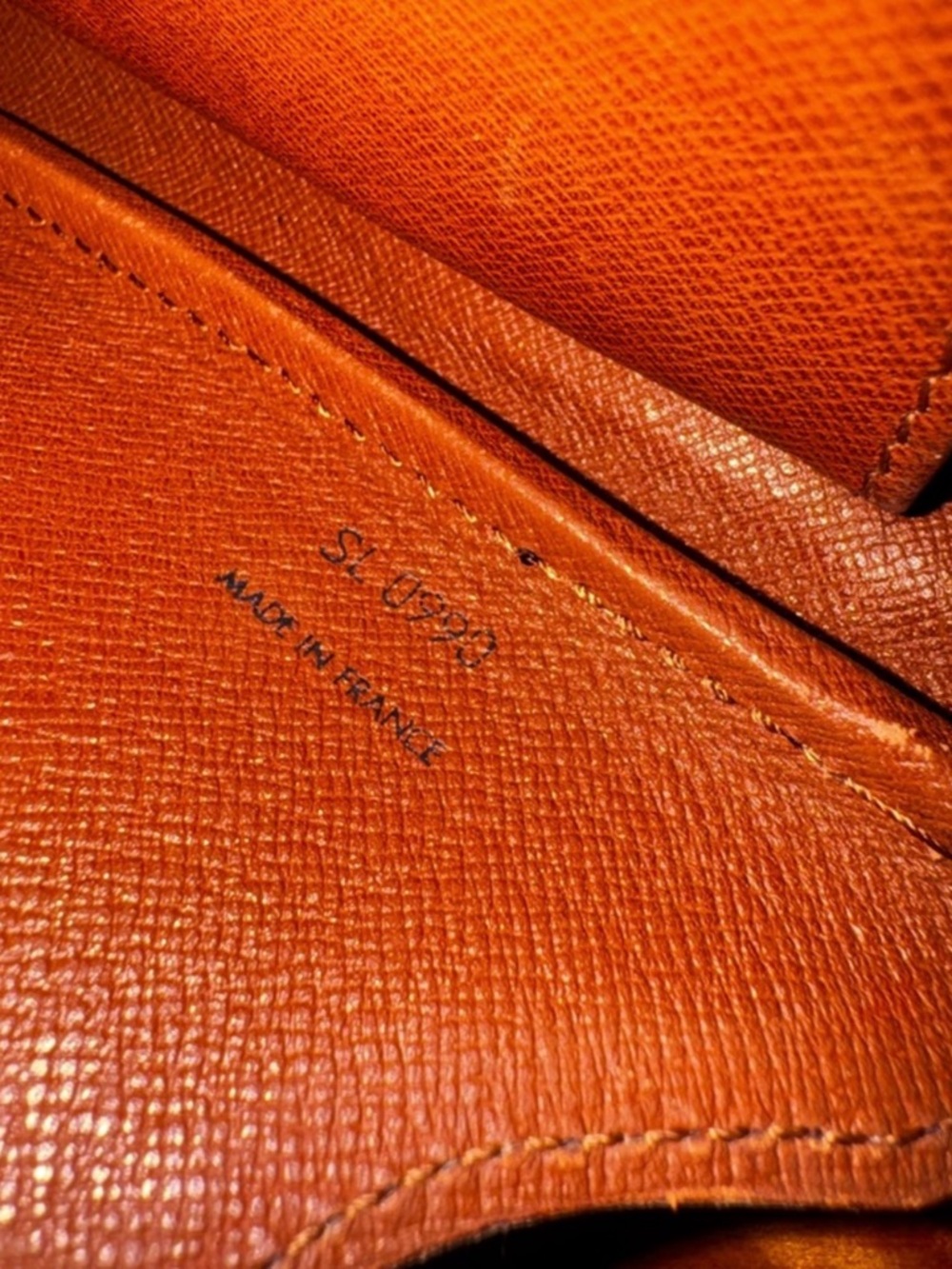 Louis Vuitton
Monogram Cartouchiere PM vintage bag purse, Crossbody 2000 france - Picture 13 of 15